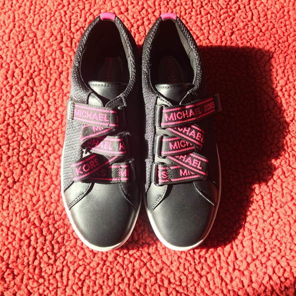 MK SHOES